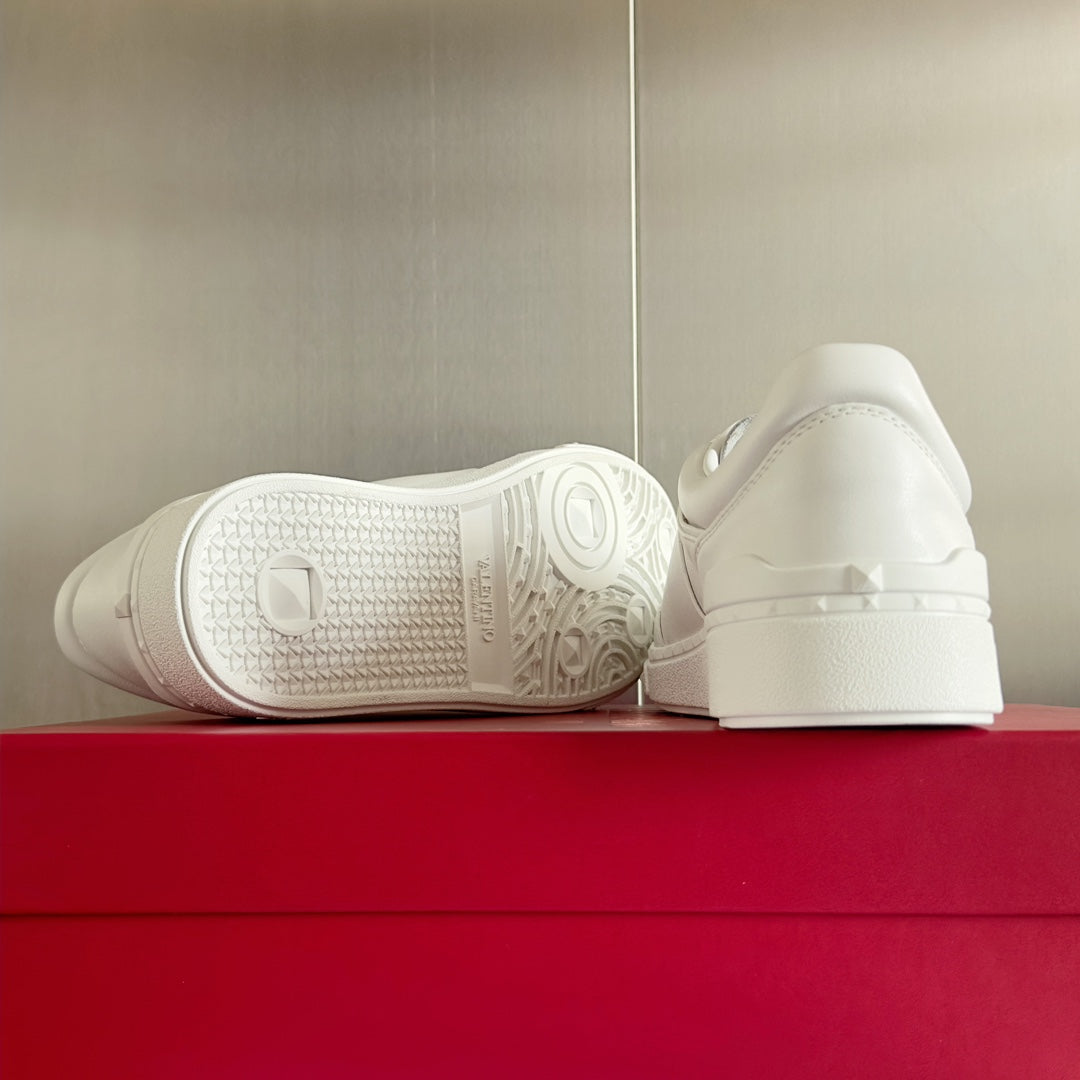 UPVILLAGE LOW TOP IN WHITE NAPPA LEATHER SNEAKER - 35