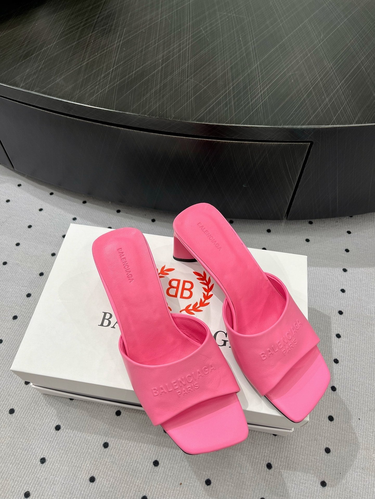 SQUARE-TOE MEDIUM HEEL MULES IN PINK CALFSKIN LOGO EMBOSSED - 35