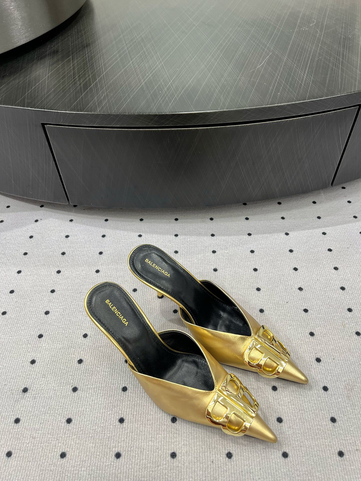 POINTED BB GOLD BUCKLE HEELED SLINGBACK IN GOLD METALLIC SHINY CALFSKIN - 35