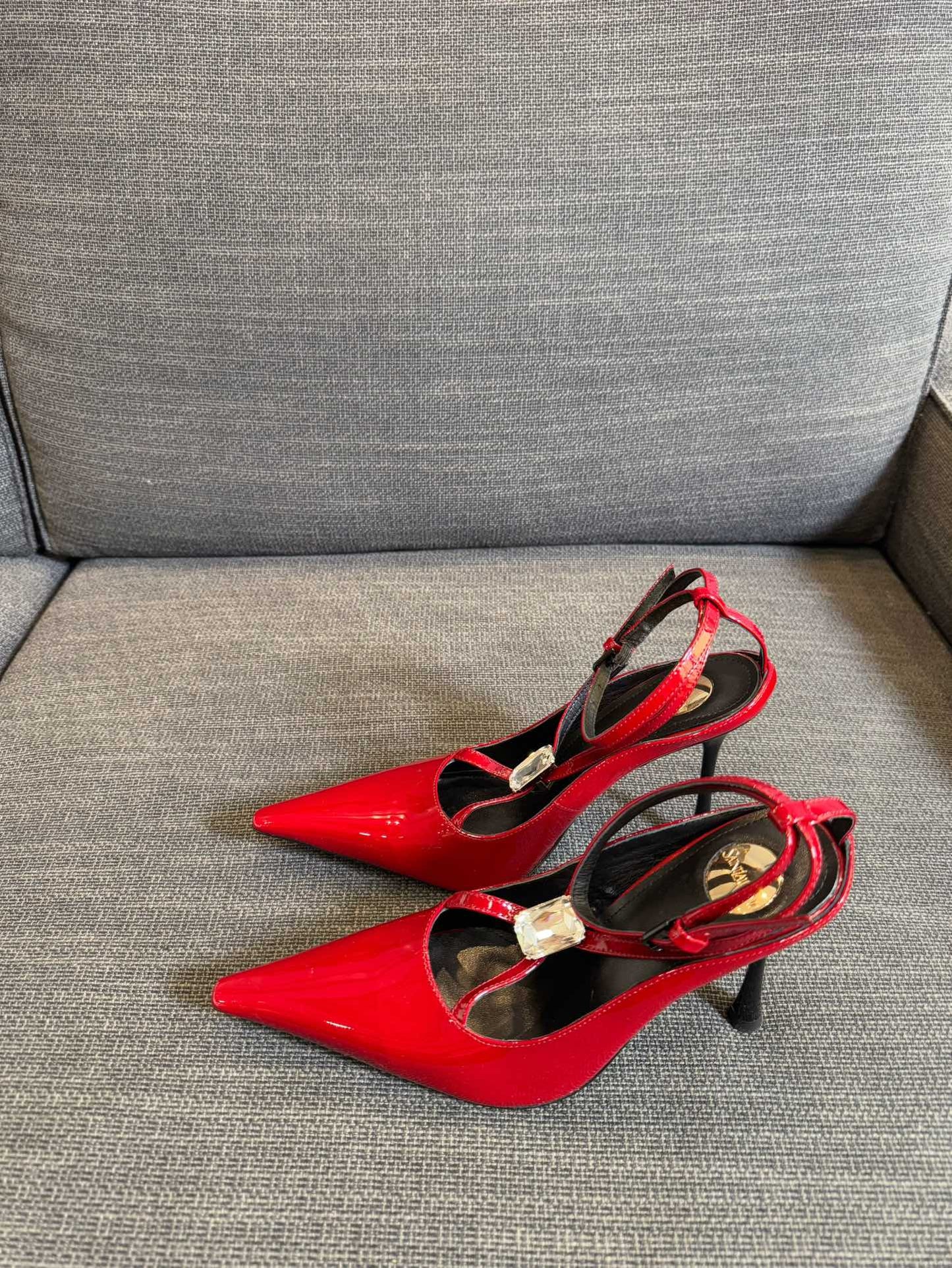 HIGH SANDAL ATTACHED GEM IN RED GLOSSY CALFSKIN - 35