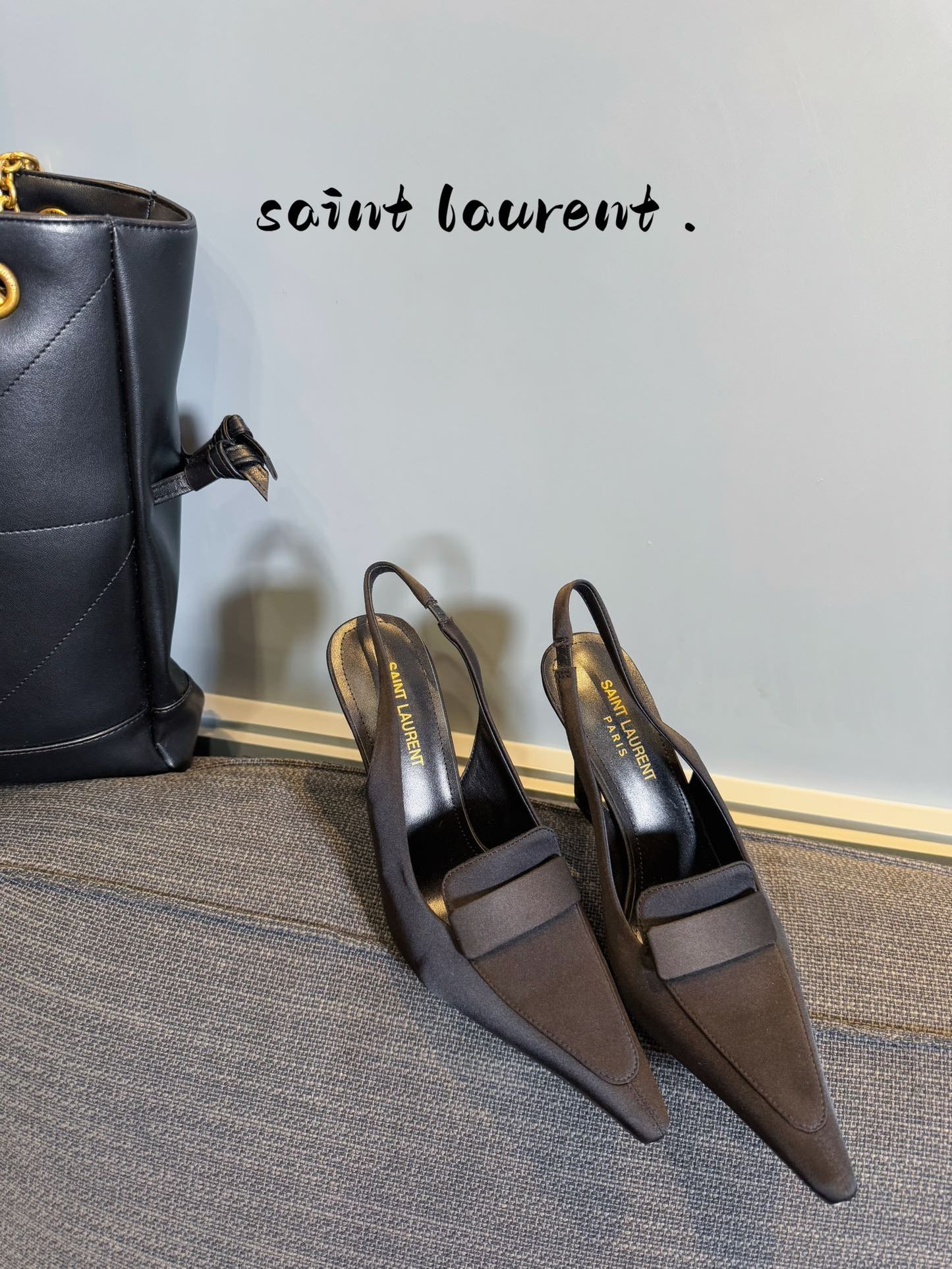POINTED-TOE SLINGBACK PUMPS IN BLACK SILK - 35