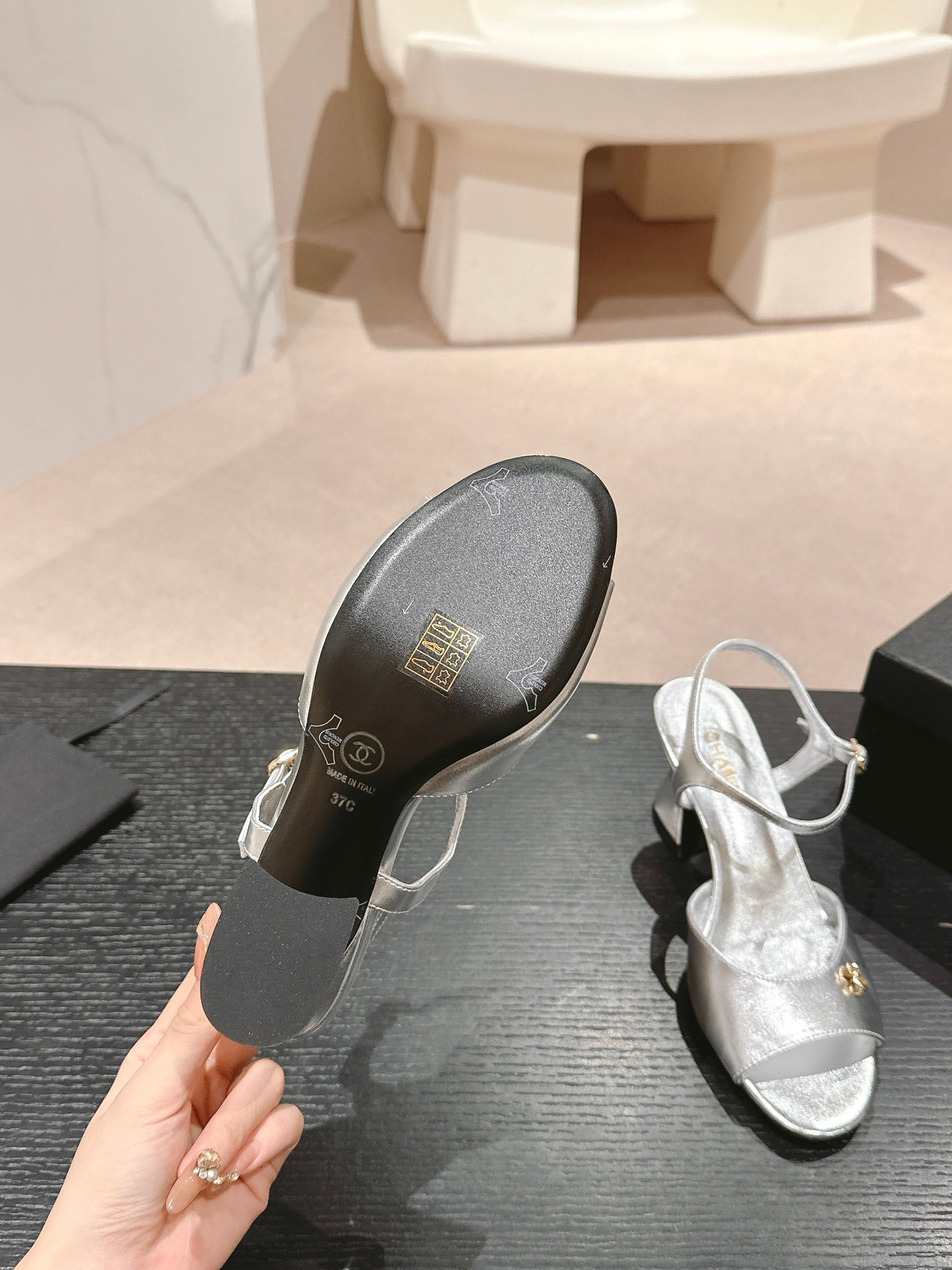 HIGH HEELS SANDAL IN SILVER LAMBSKIN - 35