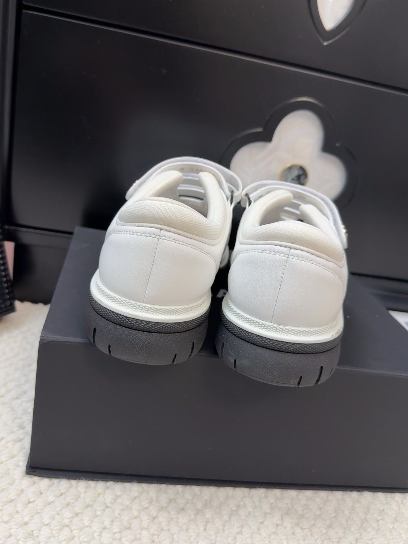 SNEAKERS WITH THREE STRAPS IN WHITE CALFSKIN - 35