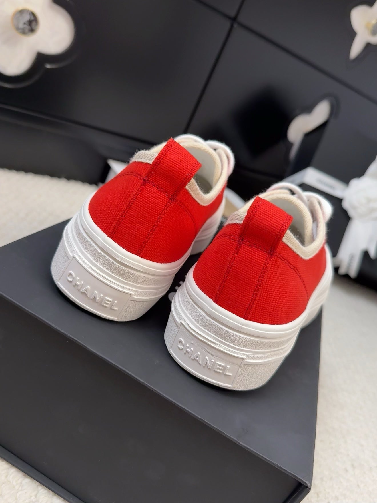 TRAINERS SHOES IN ORANGE RED FABRIC - 35