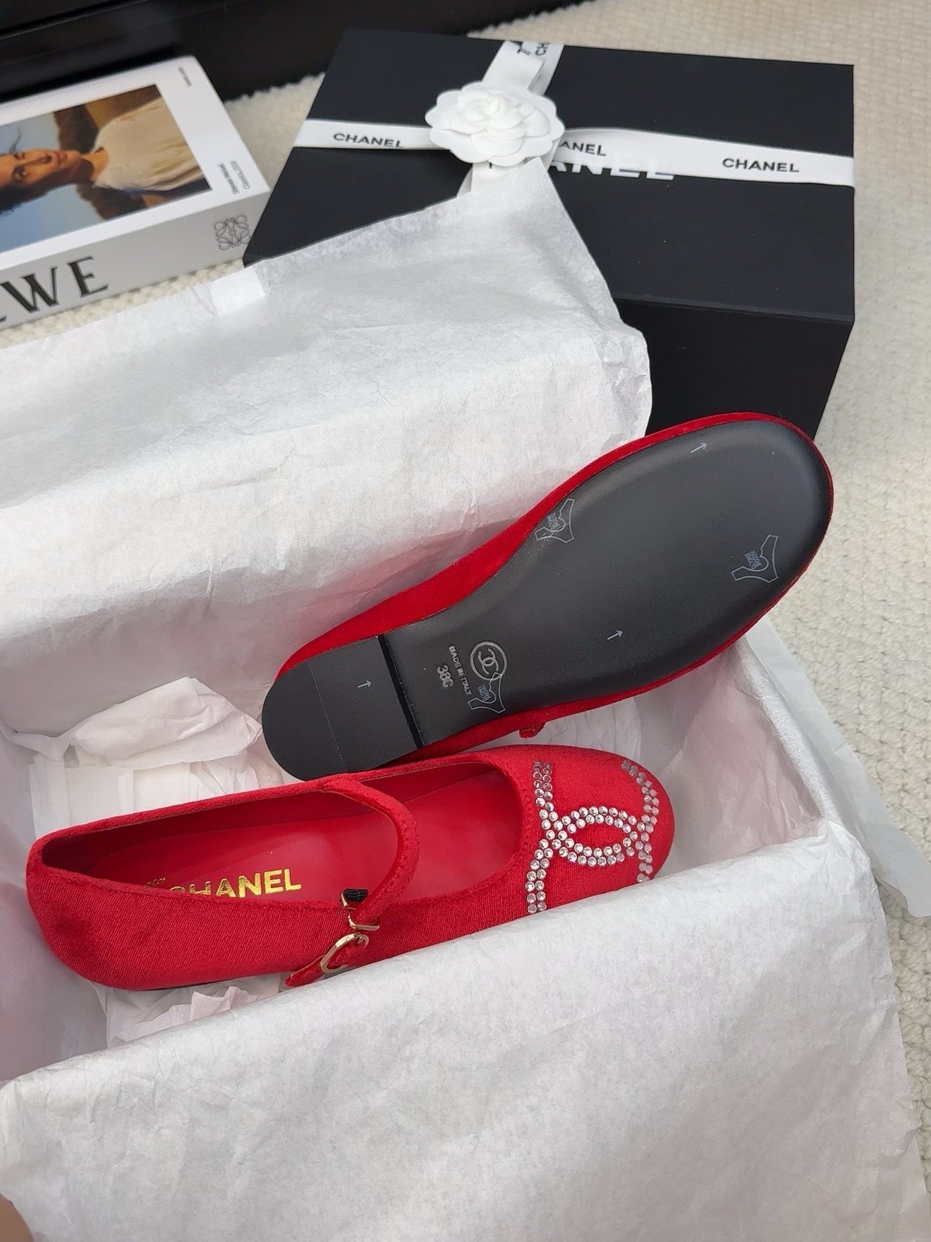 MARY JANE SHOES IN CHERRY RED VELVET WITH CRYSTALS LOGO - 34