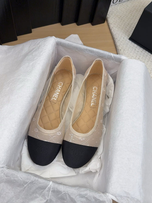 BALLET FLAT IN BLACK FABRIC AND WHITE MESH - 34