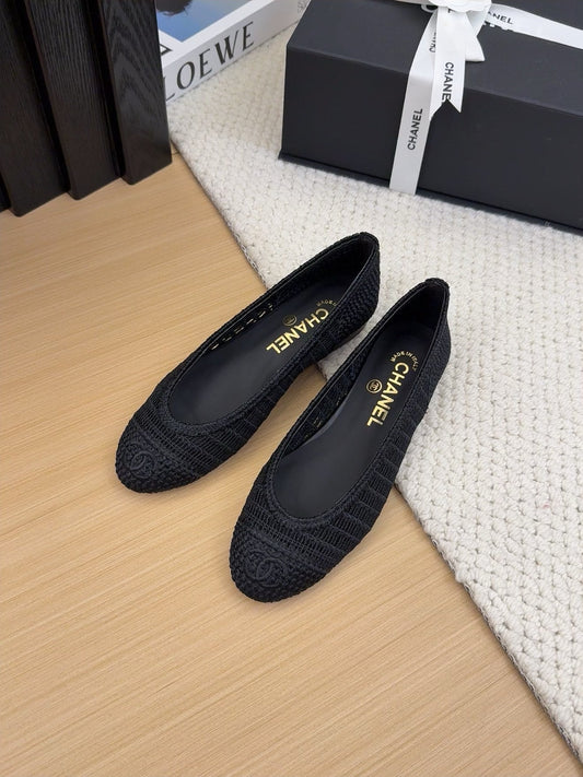 BALLERINAS IN BLACK RAFFIA - 34