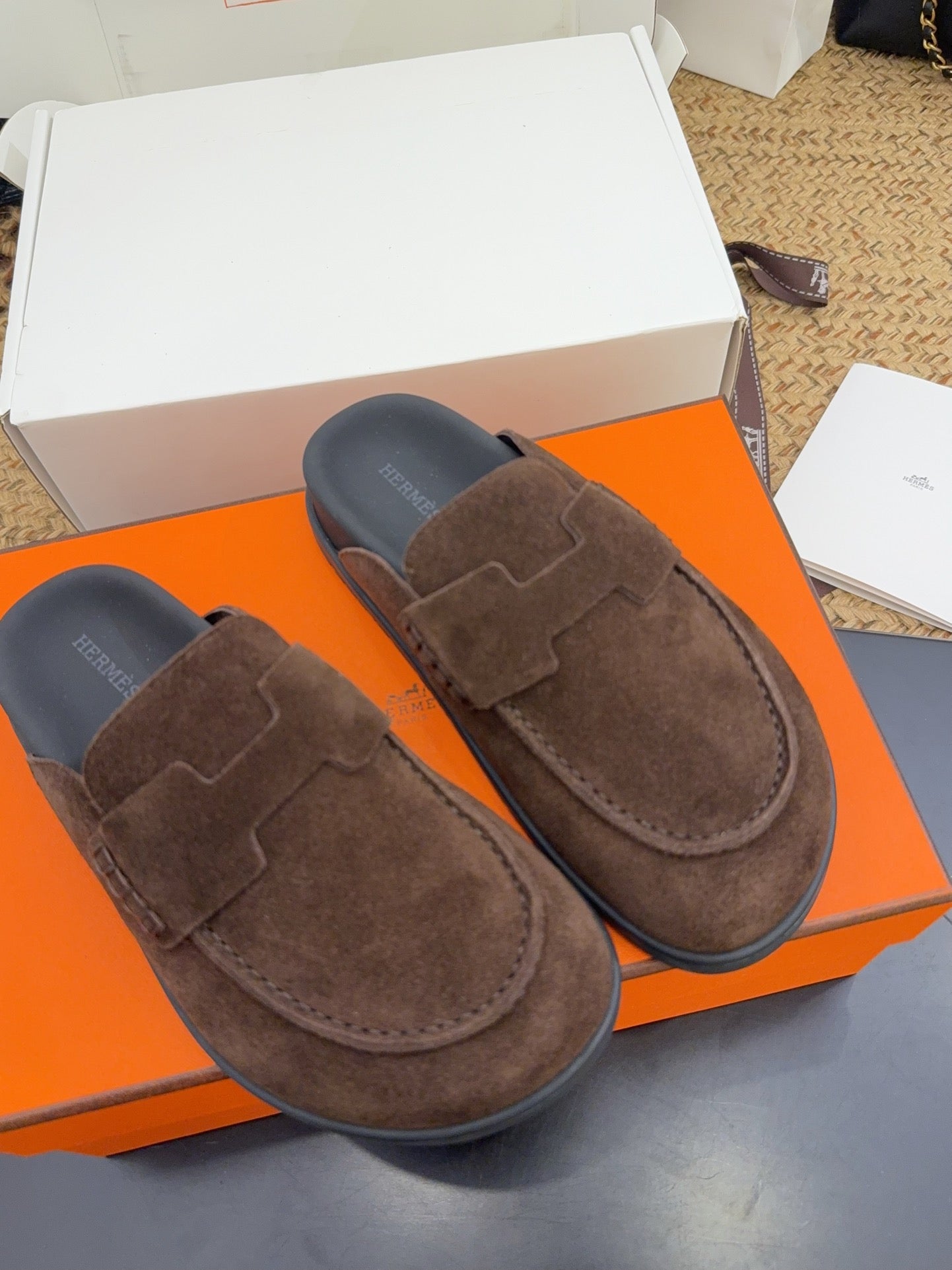 HM 25S MULE IN DARK BROWN SUEDE - 35