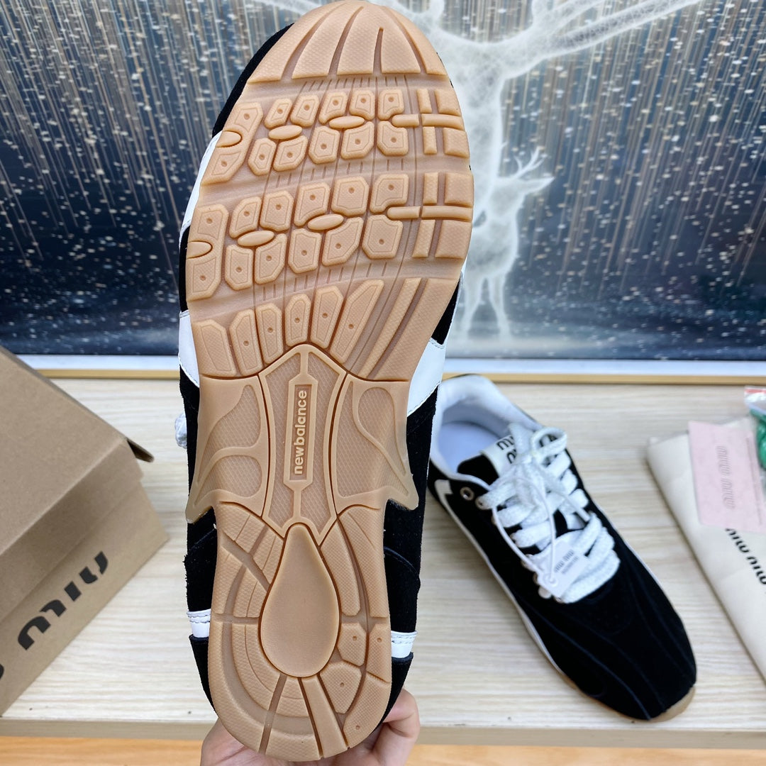 NB Black Sneakers Cowhide - 35