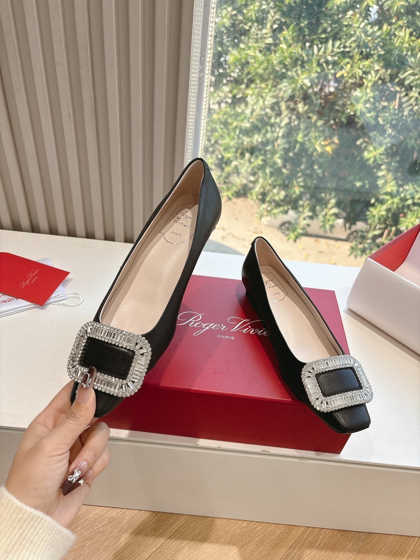 BELLE VIVIER BALLERINAS IN BLACK SMOOTH LAMBSKIN - 34