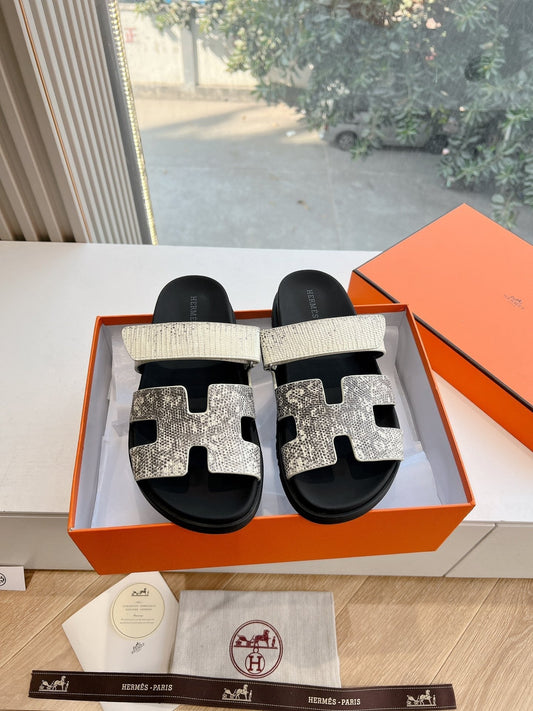 ШКІРА ЧОРНОЇ ЯЩІРКИ CHYPRE SANDAL У БІЛОМУ МІКСІ - 35