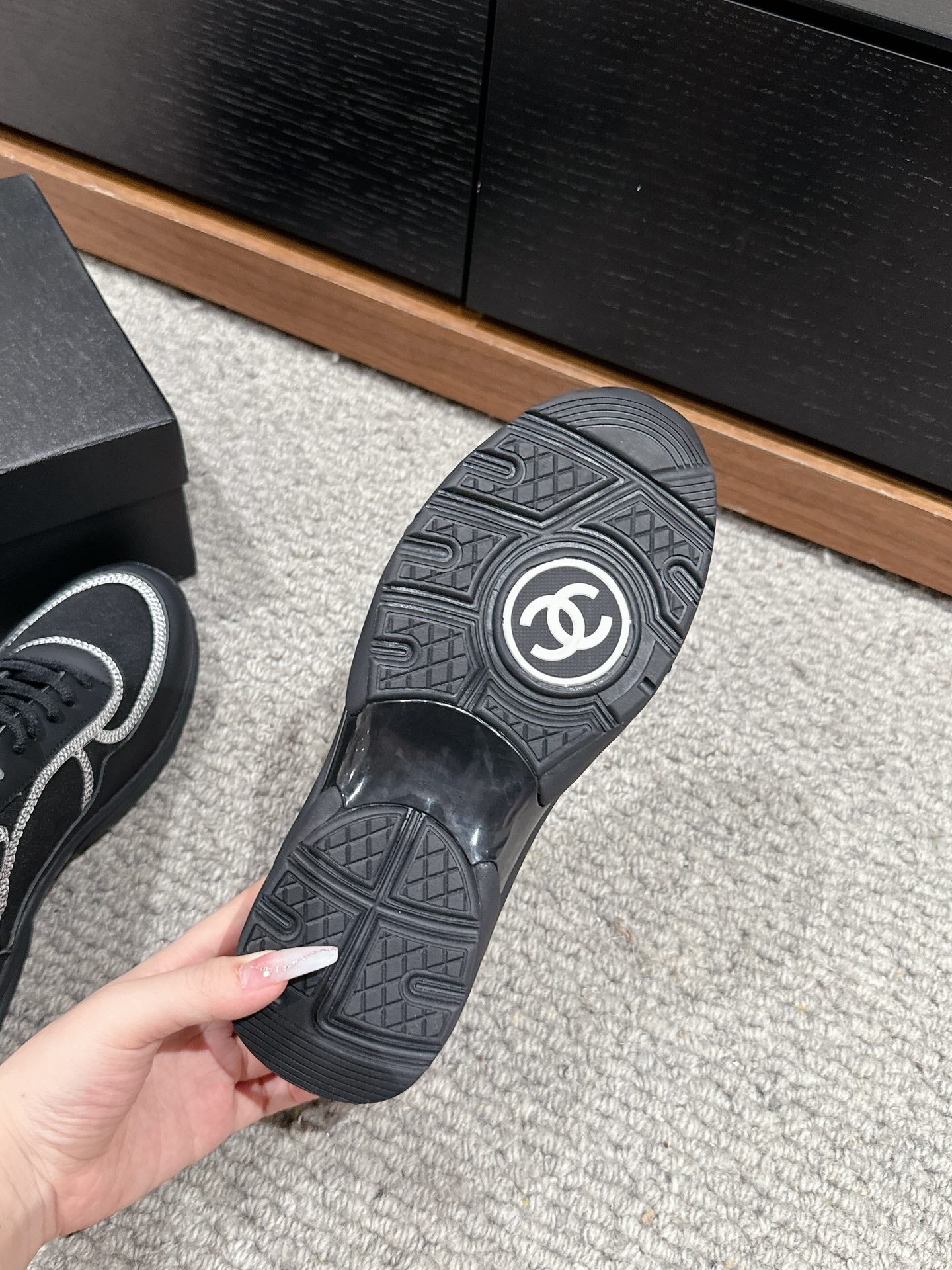 CLASSIC TRAINER IN BLACK FABRIC - 35