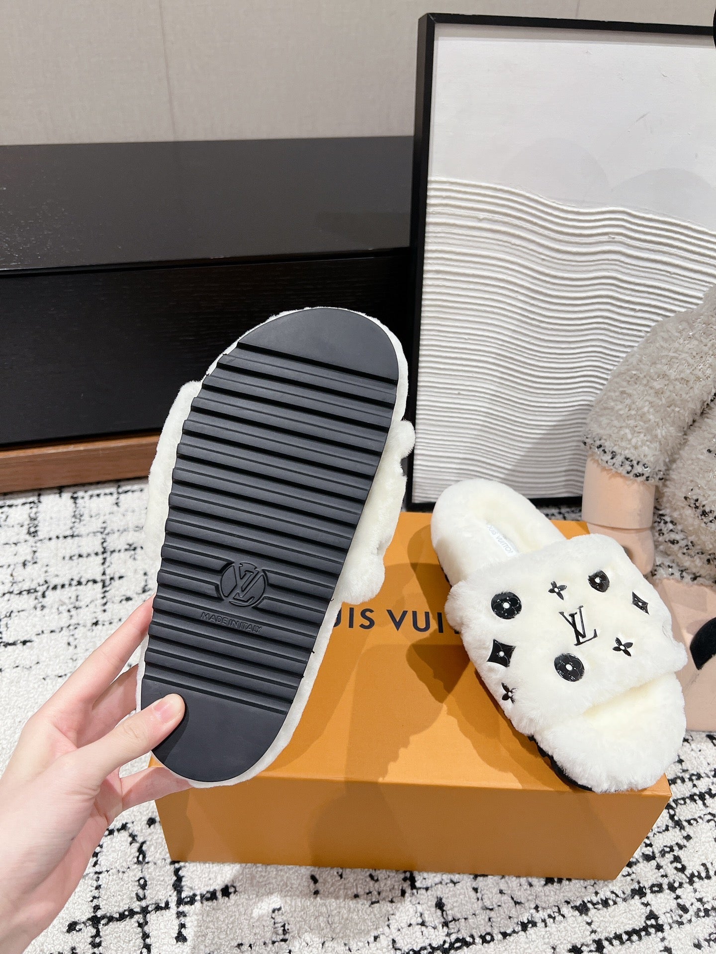 SLIPPER IN WHITE WOOL - 35