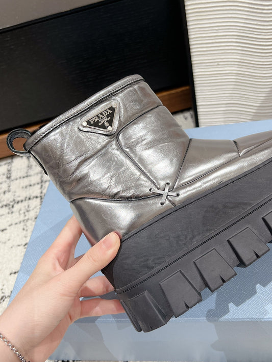 MONOLITH ANKLE BOOTS IN METALLIC GRAY CALFSKIN AND LAMB FUR LINING - 35