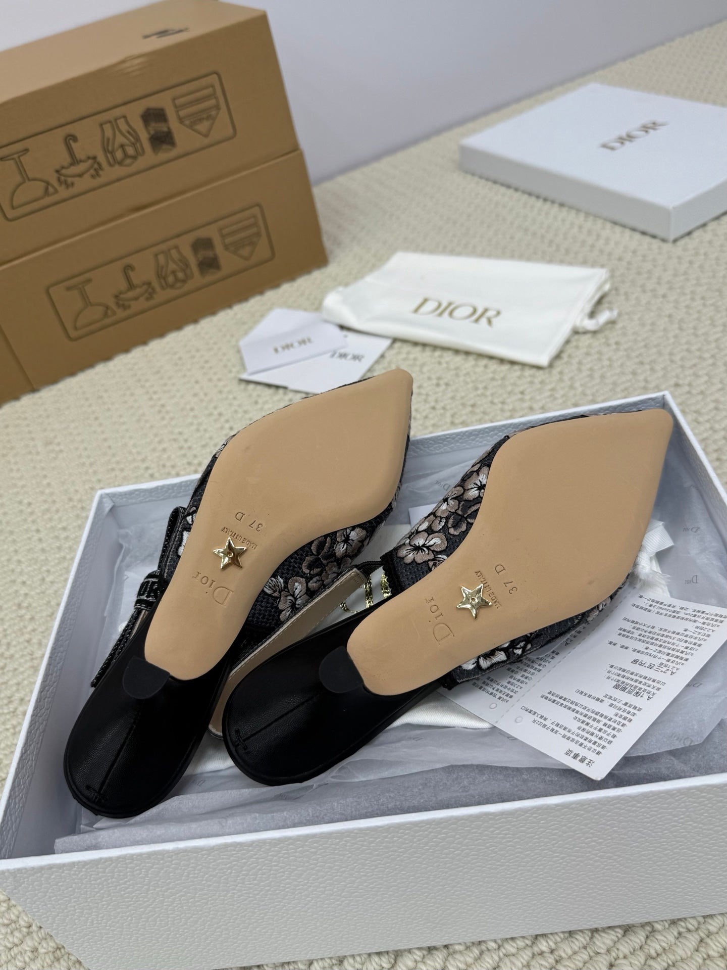 DIOR HIGH SLINGBACK 65 MM 25S IN BLACK FABRIC AND FLORAL PATTERN - 34