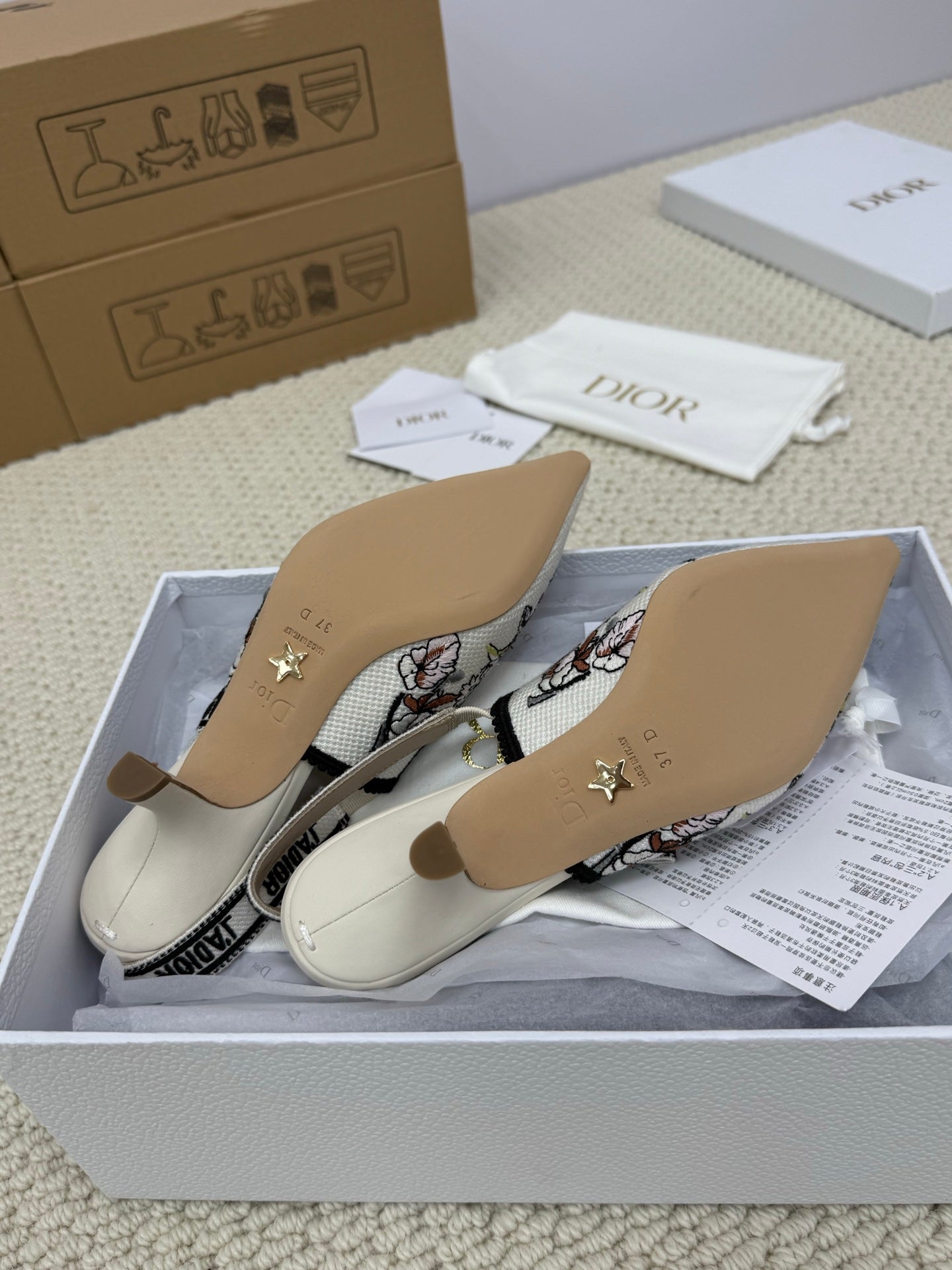 DIOR HIGH SLINGBACK 65 MM 25S IN WHITE FABRIC AND FLORAL PATTERN - 34