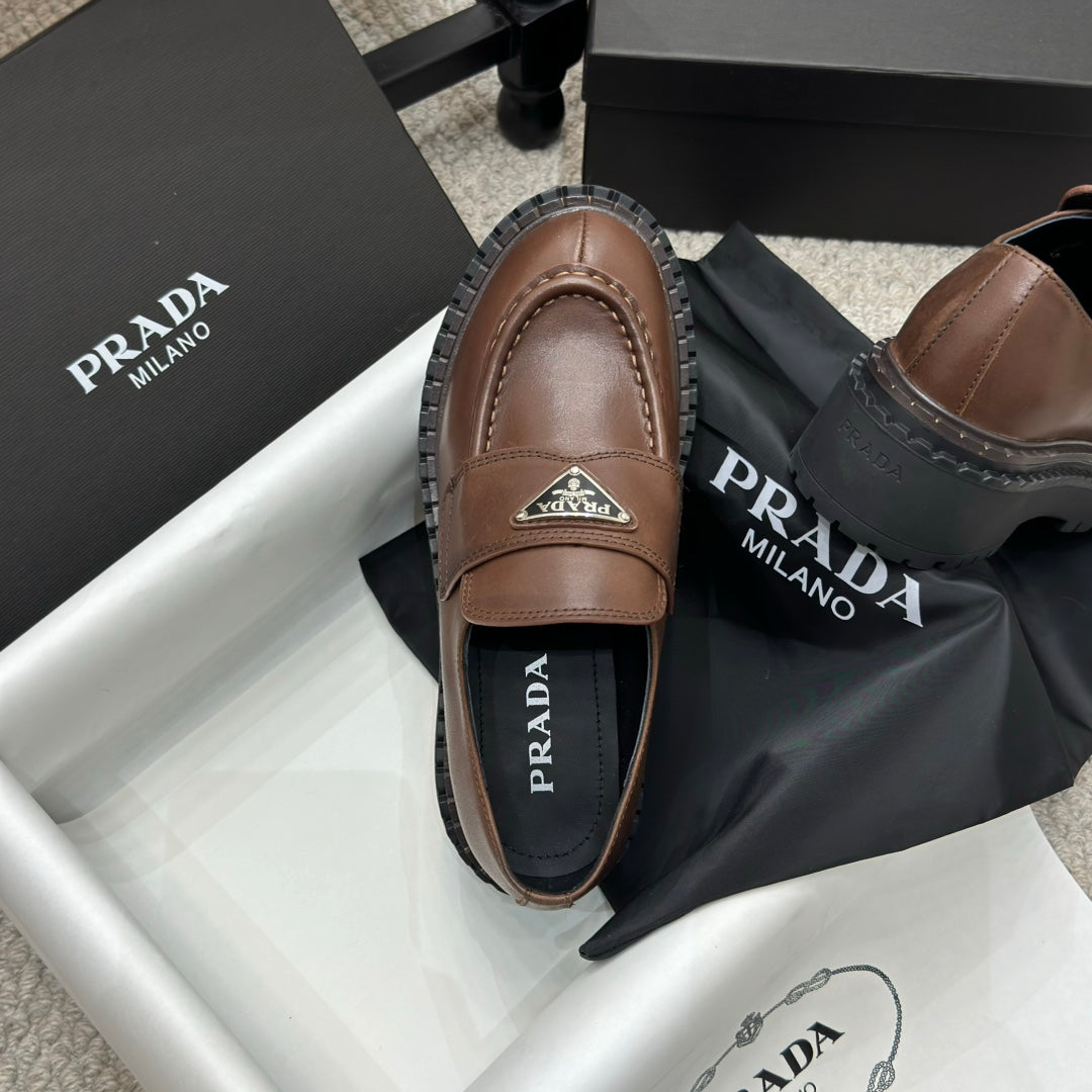 PRADA 25S LOAFER 50MM IN DARK BROWN CALFSKIN LOGO - 34
