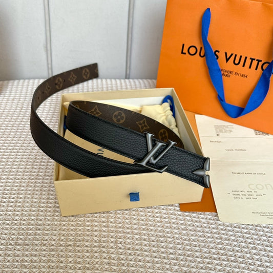 ДВОСТОРОННІЙ РЕМІНЬ PRETTY LV 30 ММ З ЧОРНОЇ ТЕЛЯЧОЇ ШКІРИ, ЧОРНА ФУРНІТУРА - 30
