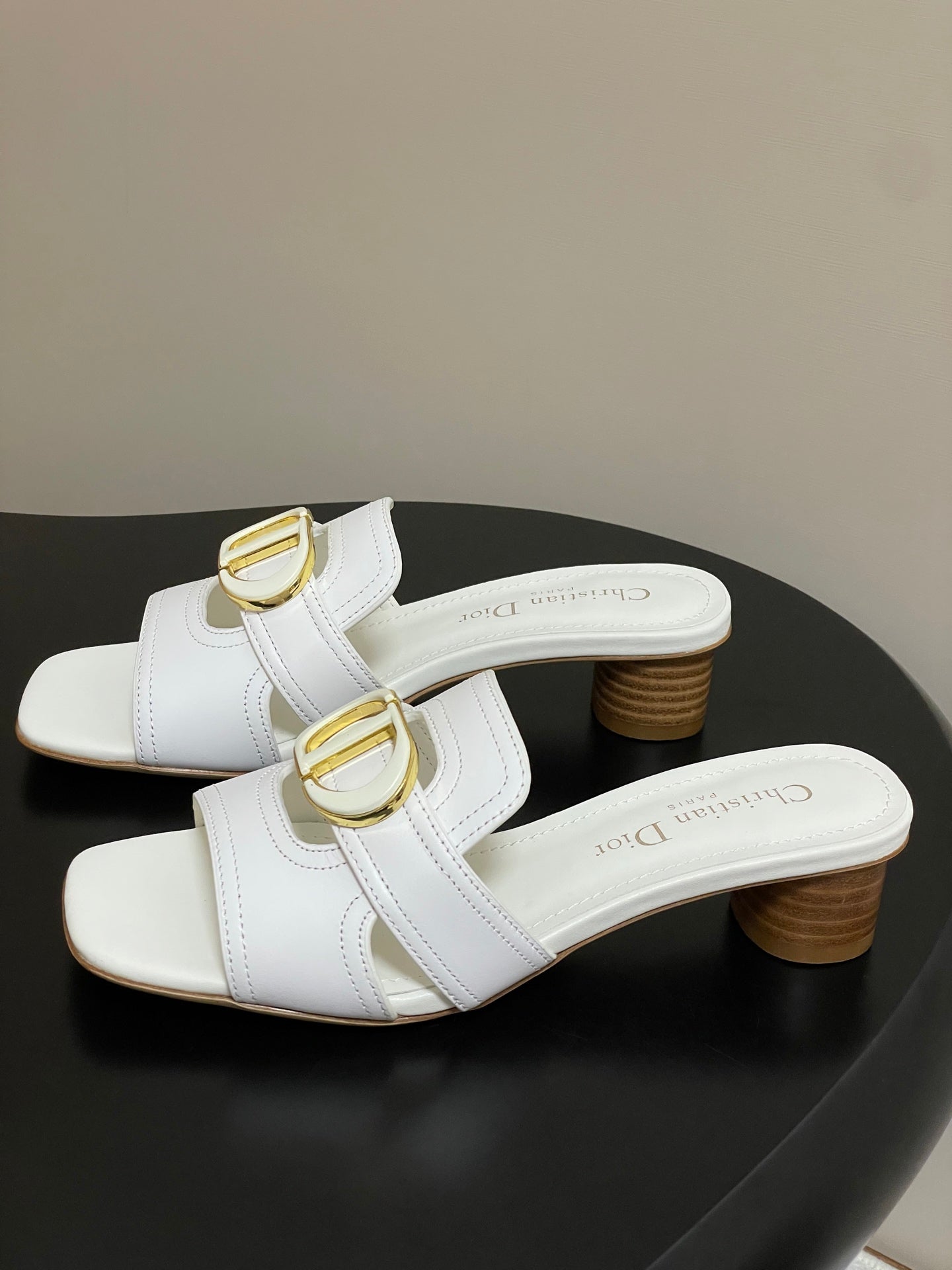 DIOR HIGH HEEL CLASSIC MONTAIGNE 40 MM 25S IN WHITE LAMBSKIN WITH CD LOGO - 34