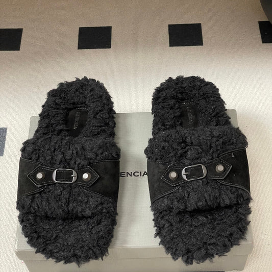 BALENCIAGA 25S SLIPPERS IN BLACK SUEDE AND WOOL - 35
