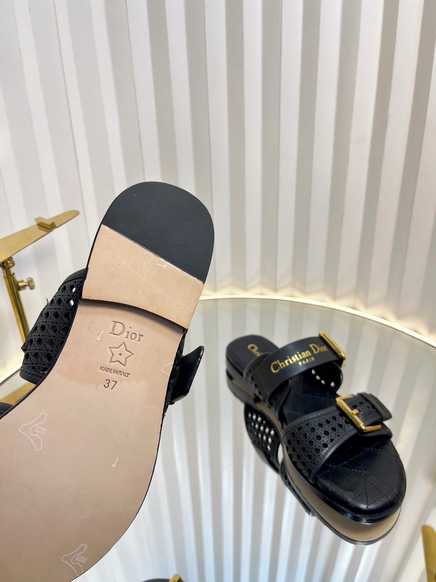 D-AVENUE SLIDES 25S IN BLACK CALFSKIN MICRO CANNAGE MOTIF - 35