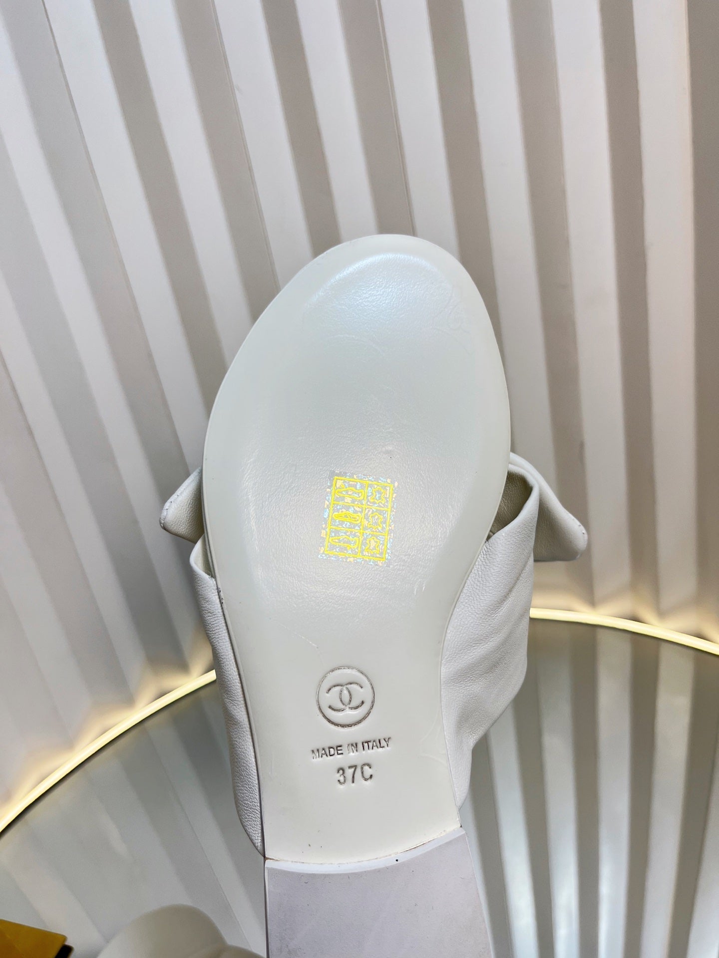LACE SANDALS IN WHITE CALFSKIN - 35
