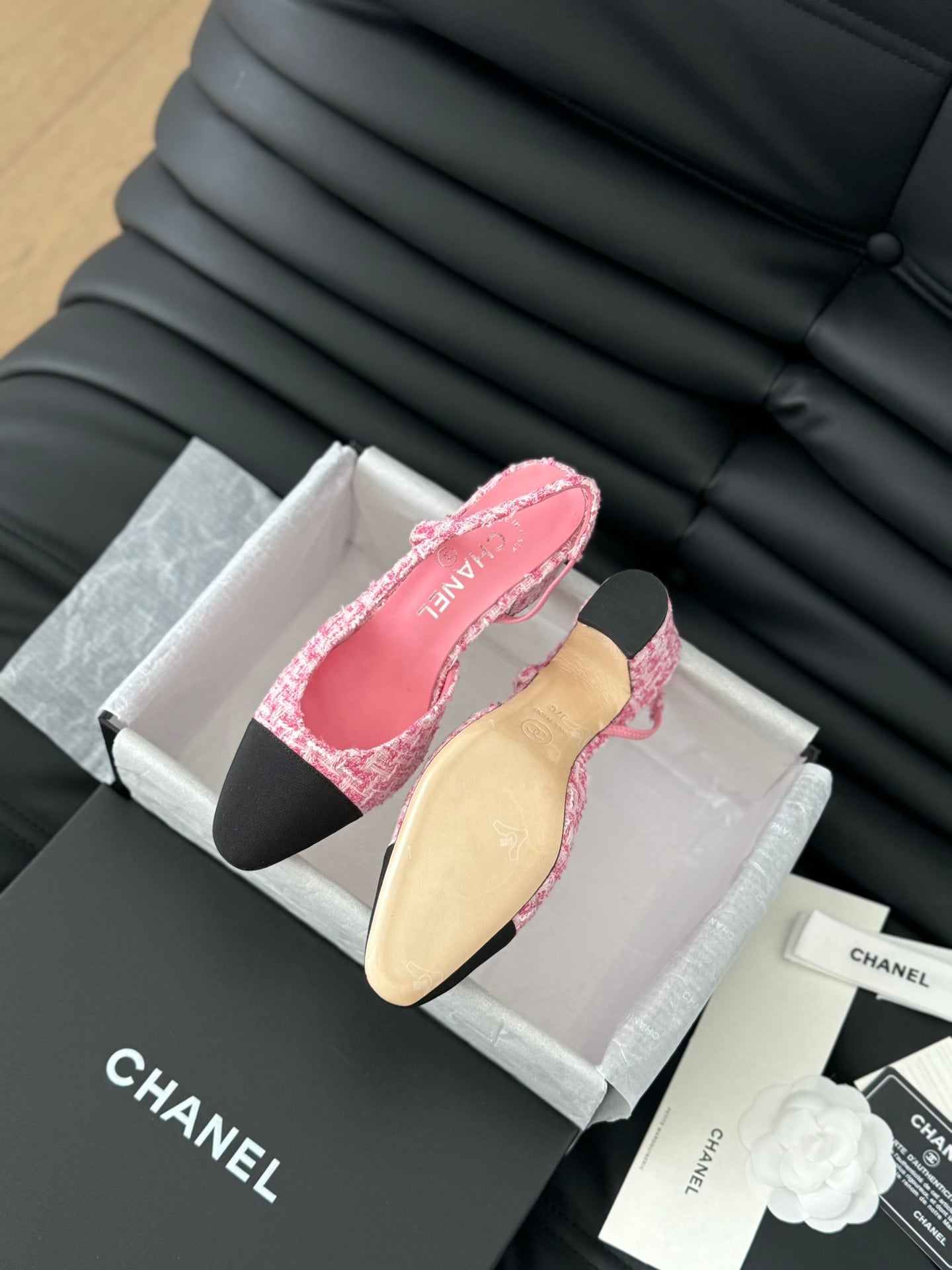 HIGH SLINGBACK IN LIGHT PINK TWEED AND BLACK LAMBSKIN - 35