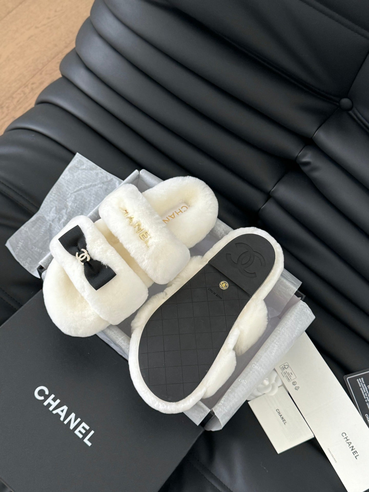 CC DAD SANDAL MULE IN WHITE FLEECE WITH GOLD HARDWARE - 35