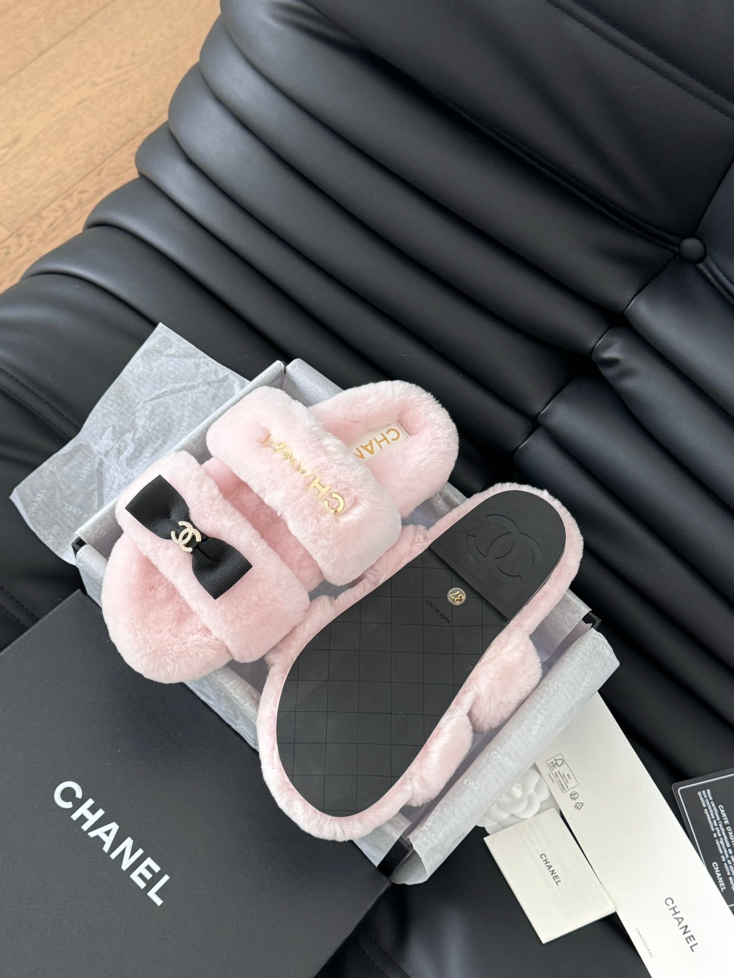 CC DAD SANDAL MULE IN PASTEL PINK FLEECE WITH GOLD HARDWARE - 35