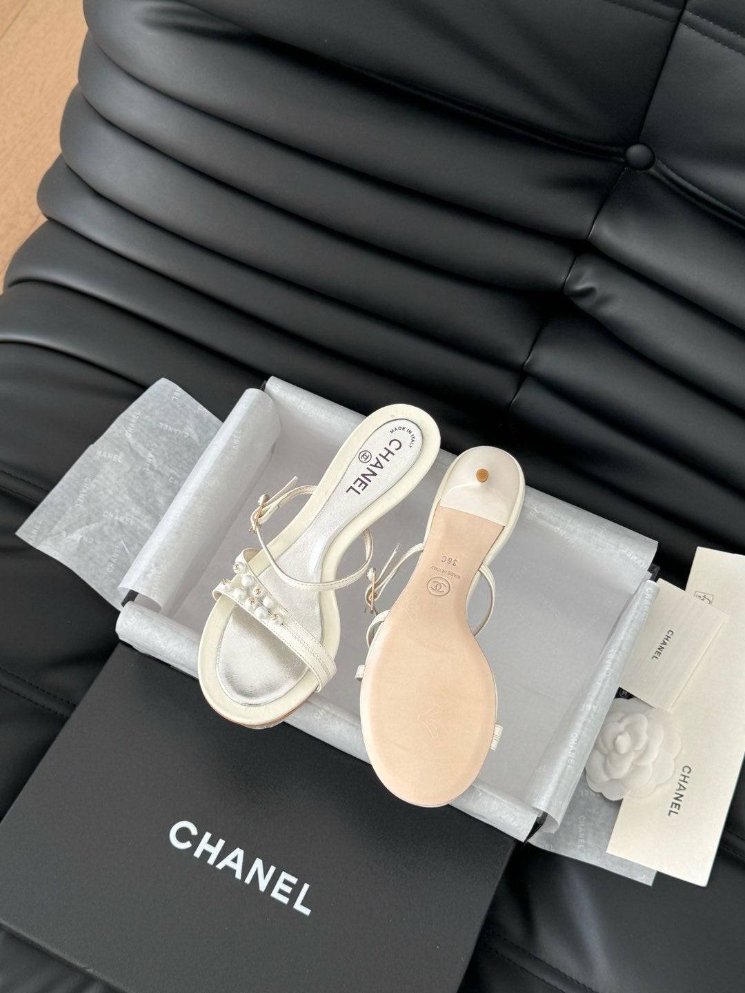 PEARL SANDAL IN WHITE LAMBSKIN 35 MM - 35