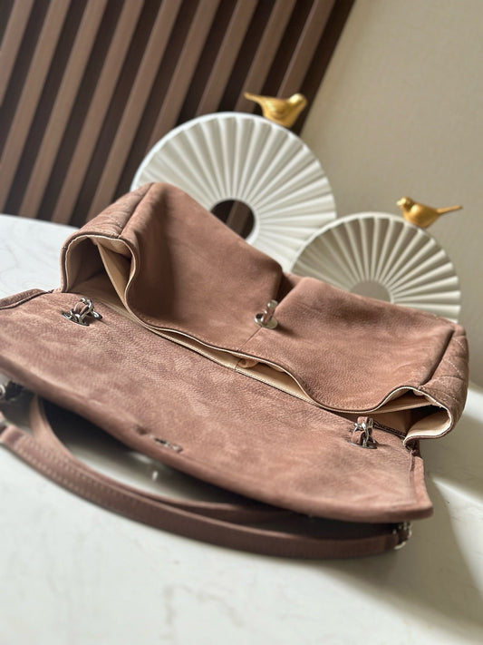СУМКА CHANEL 25S FLAP 34 З КОРИЧНЕВОЇ ЗАМШІ