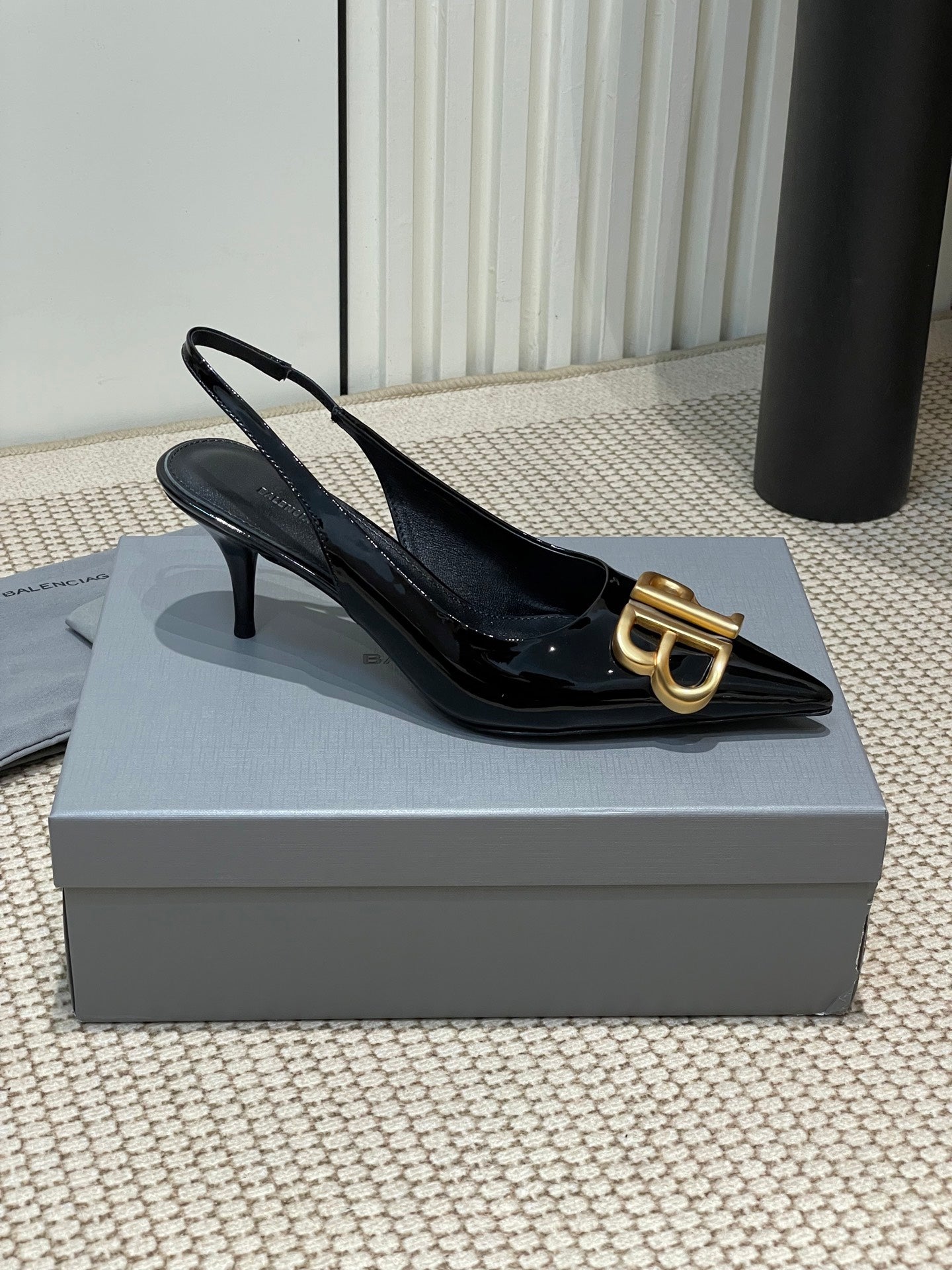 POINTED BB GOLD BUCKLE HIGH SLINGBACK 60MM IN BLACK PATENT CALFSKIN - 35