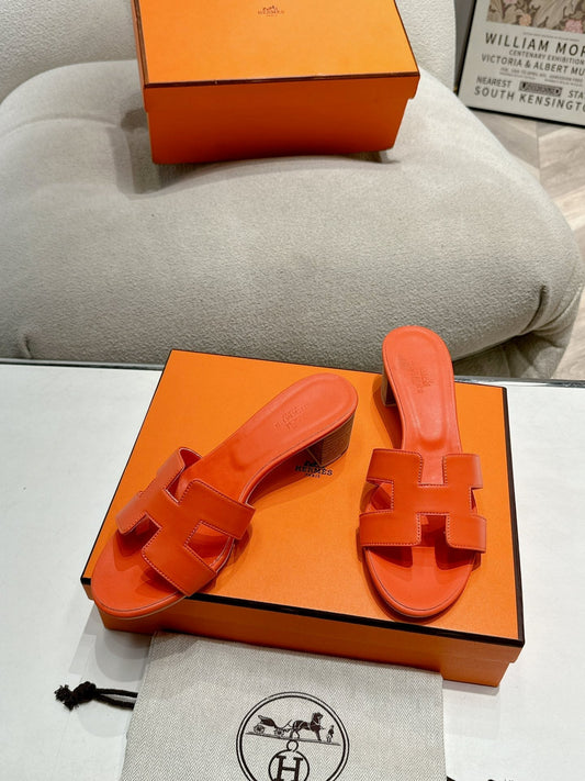 0ASIS SANDAL BRIGHT ORANGE CALFSKIN CLASSIC - 35