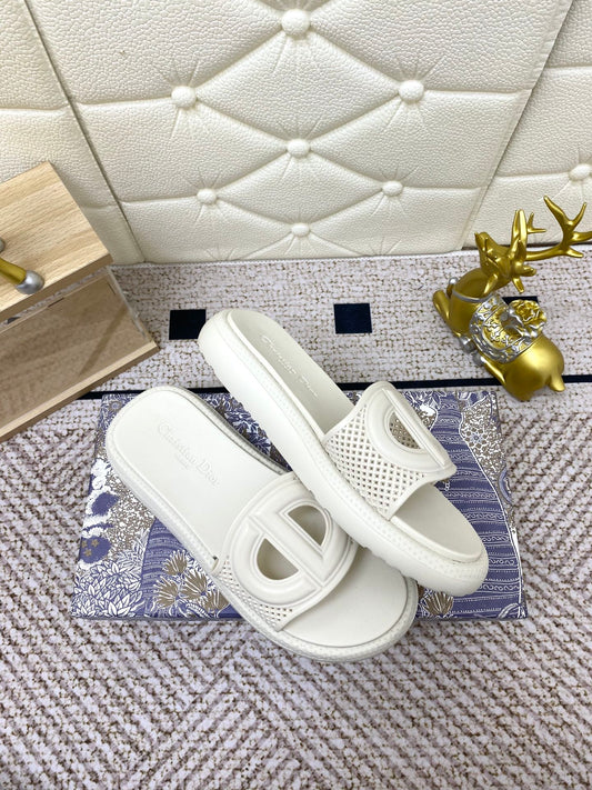 DIOR FLAT SLIDES 25S IN WHITE TPU - 36