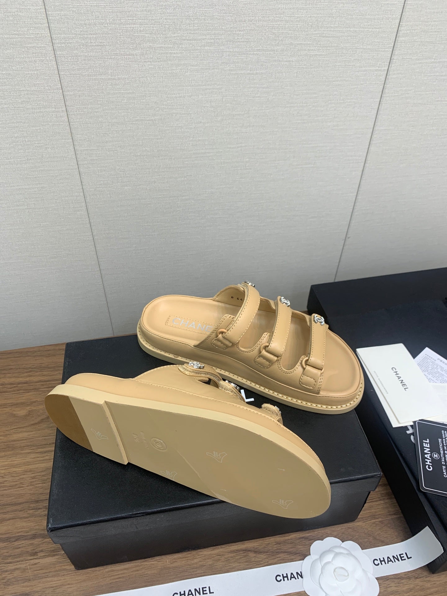 DAD SANDAL IN YELLOW CREAM LAMBSKIN MULE - 35