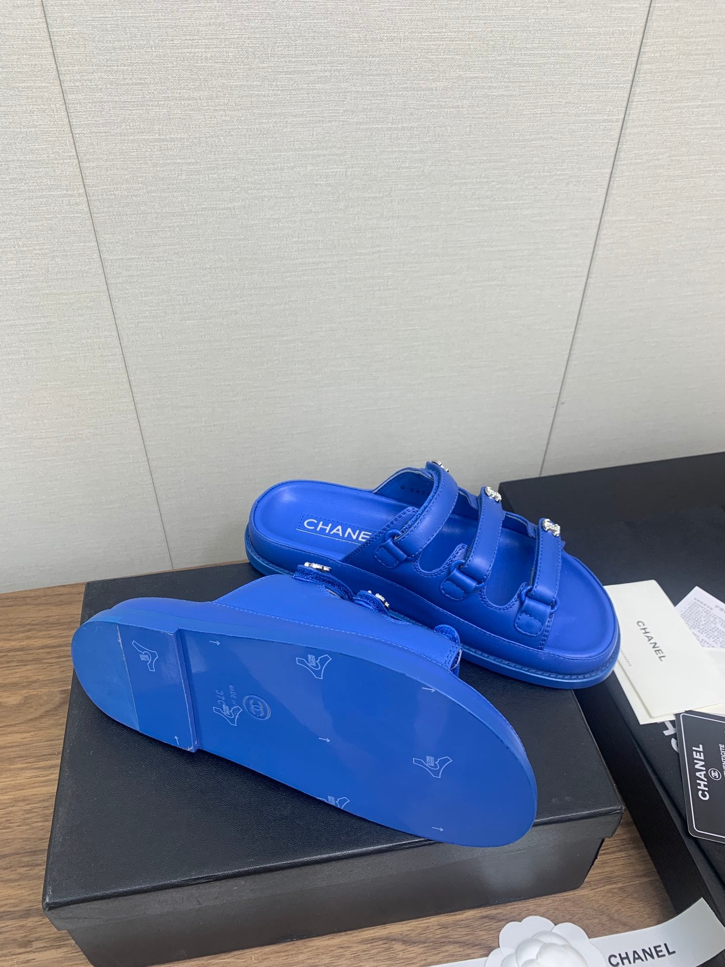 DAD SANDAL IN COBALT BLUE LAMBSKIN MULE - 35