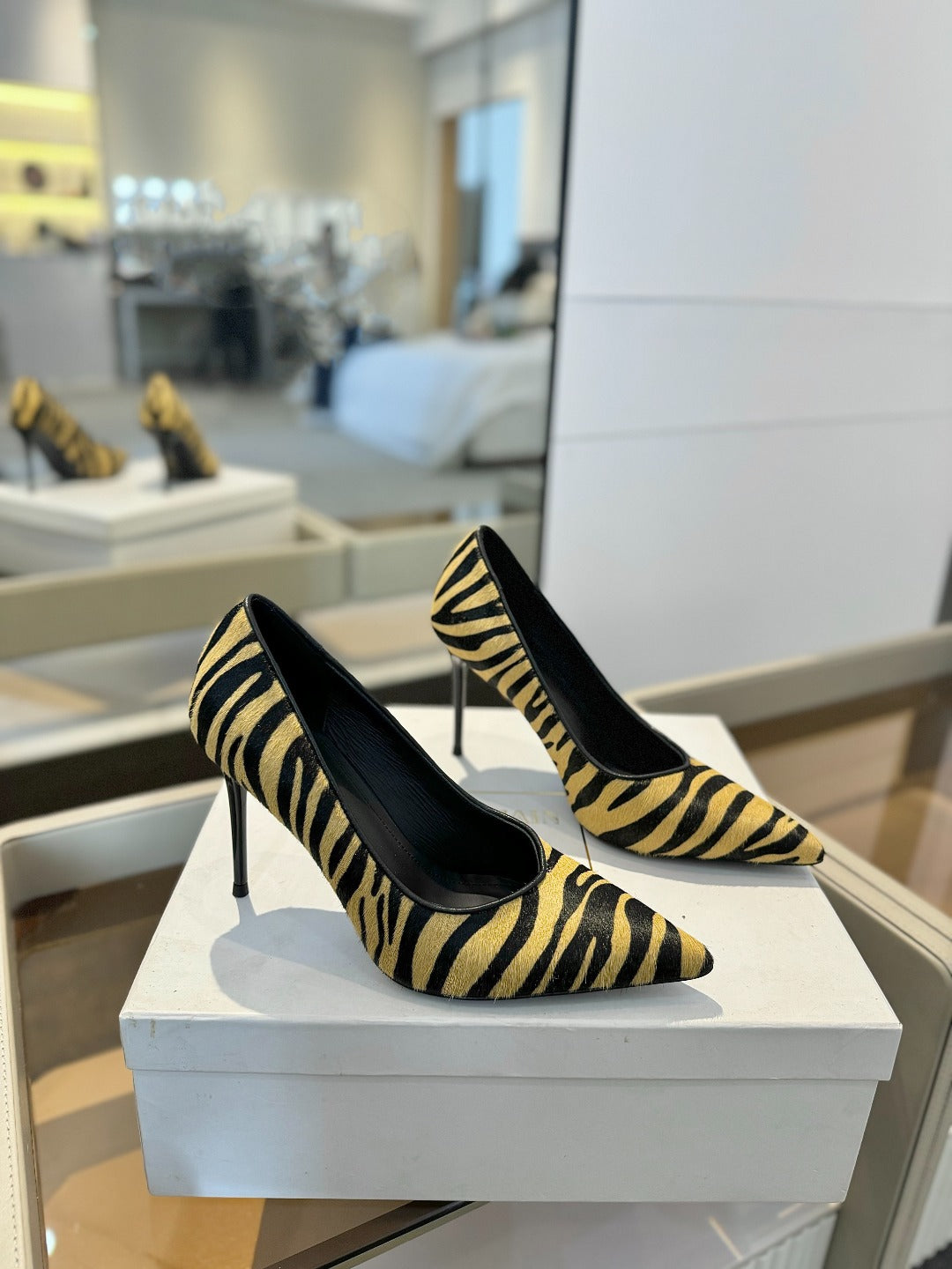 BALMAIN 25S HIGH HEELS 95MM IN YELLOW AND BLACK ZEBRA PRINT CALFSKIN - 36