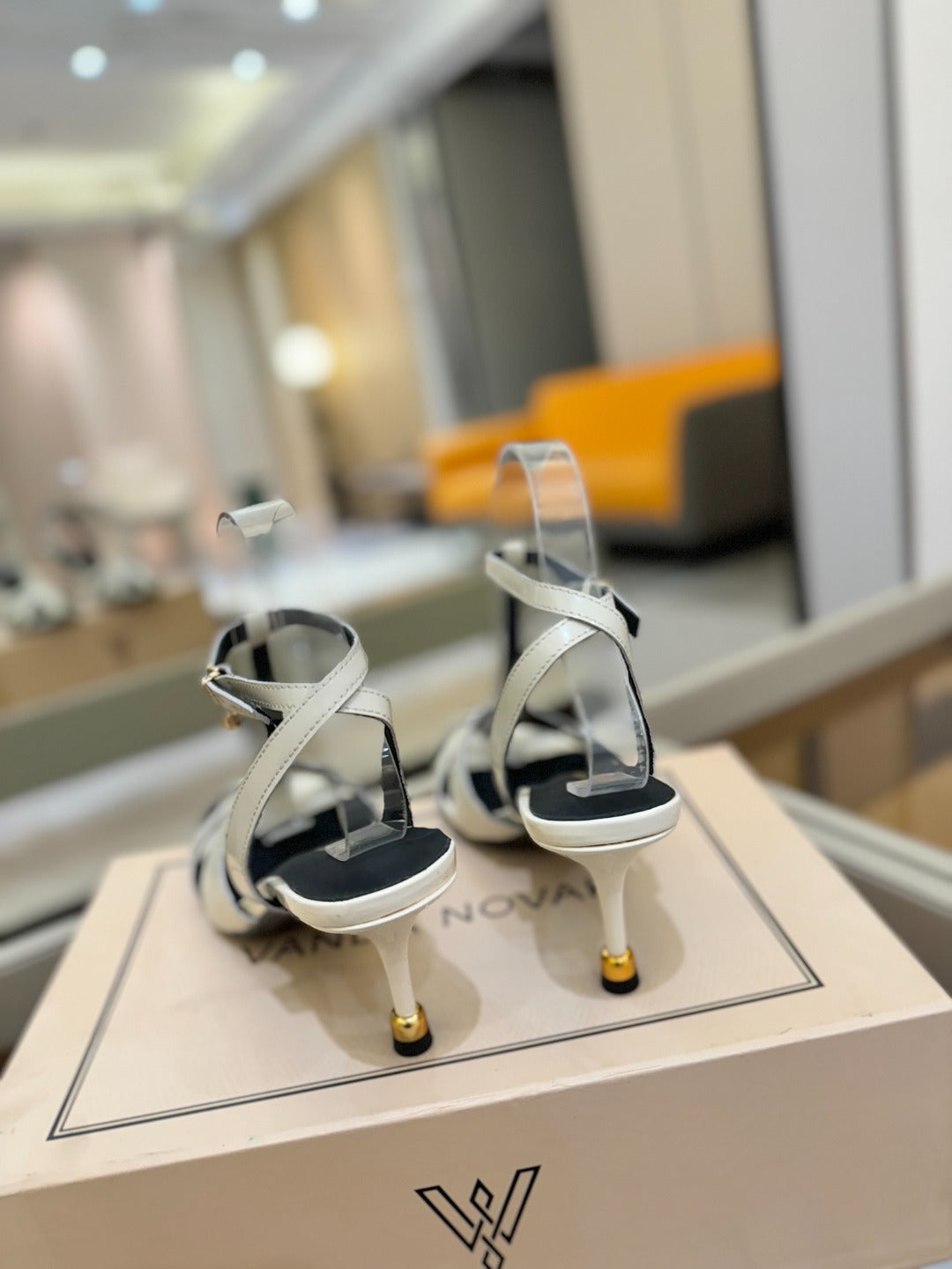 HIGH SANDALS 75 MM IN WHITE CALFSKIN - 34