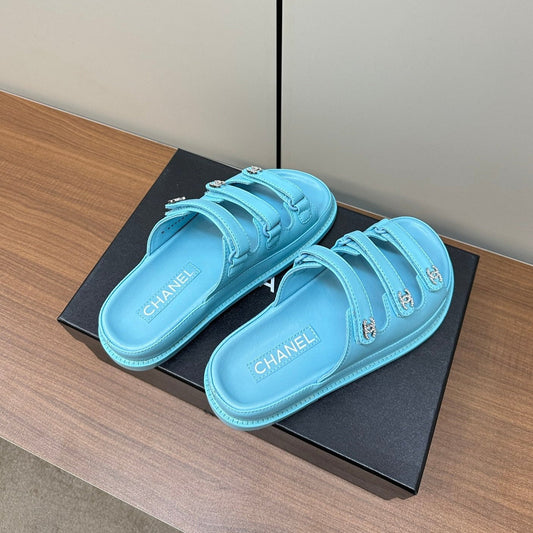 Шкіряні мюлі «dad sandals» небесно-блакитного кольору з 3 рядами лямок – 35