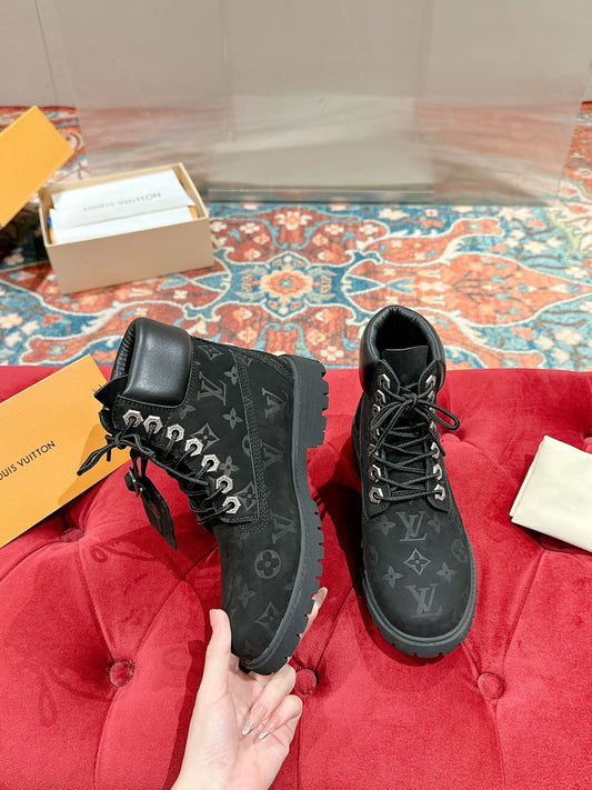 LV X TIMBERLAND ANKLE BOOT IN BLACK MONOGRAM SUEDE - 35