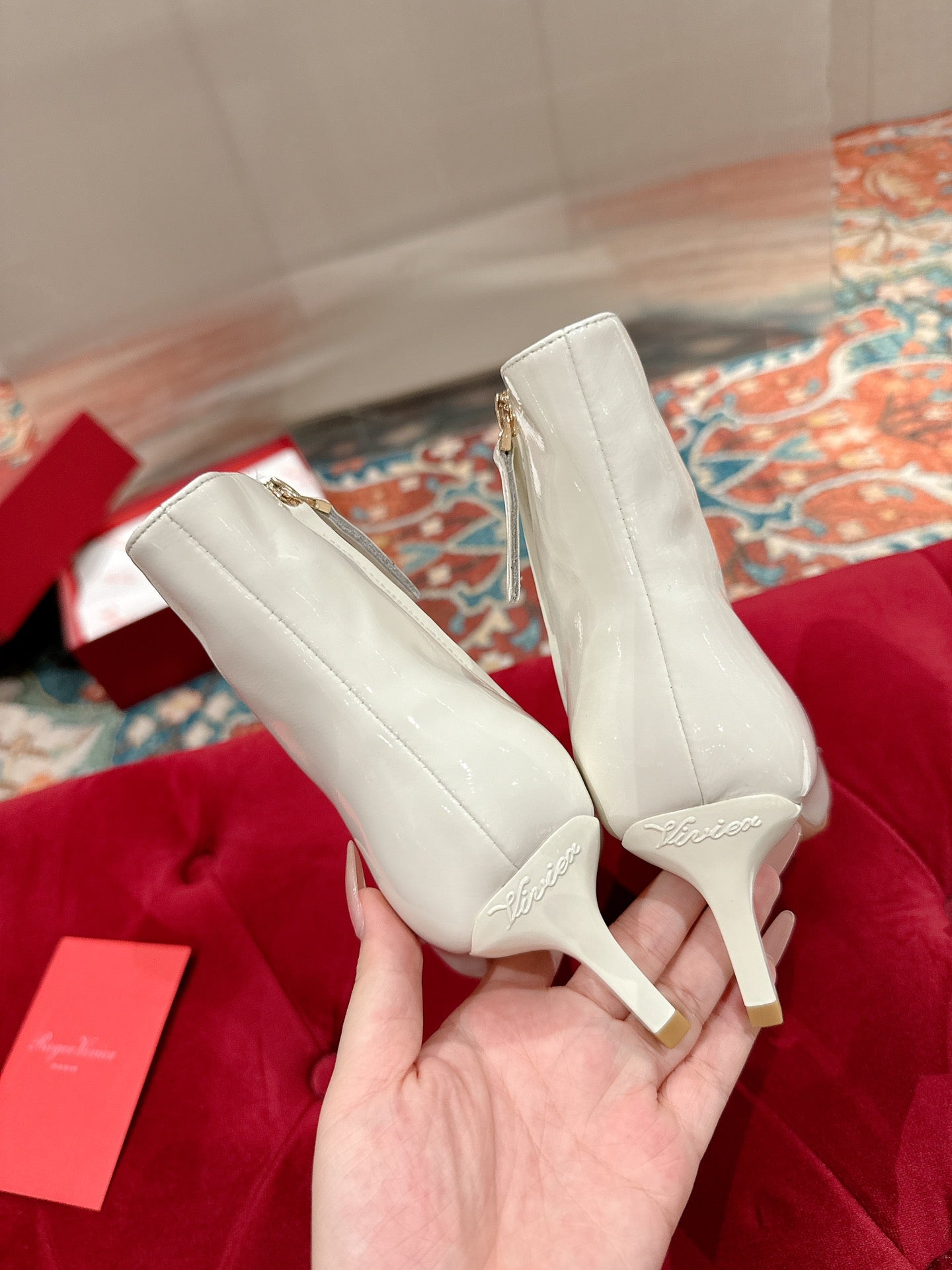 VIV CANARD ANKLE BOOTS IN WHITE GLOSSY CALFSKIN - 35