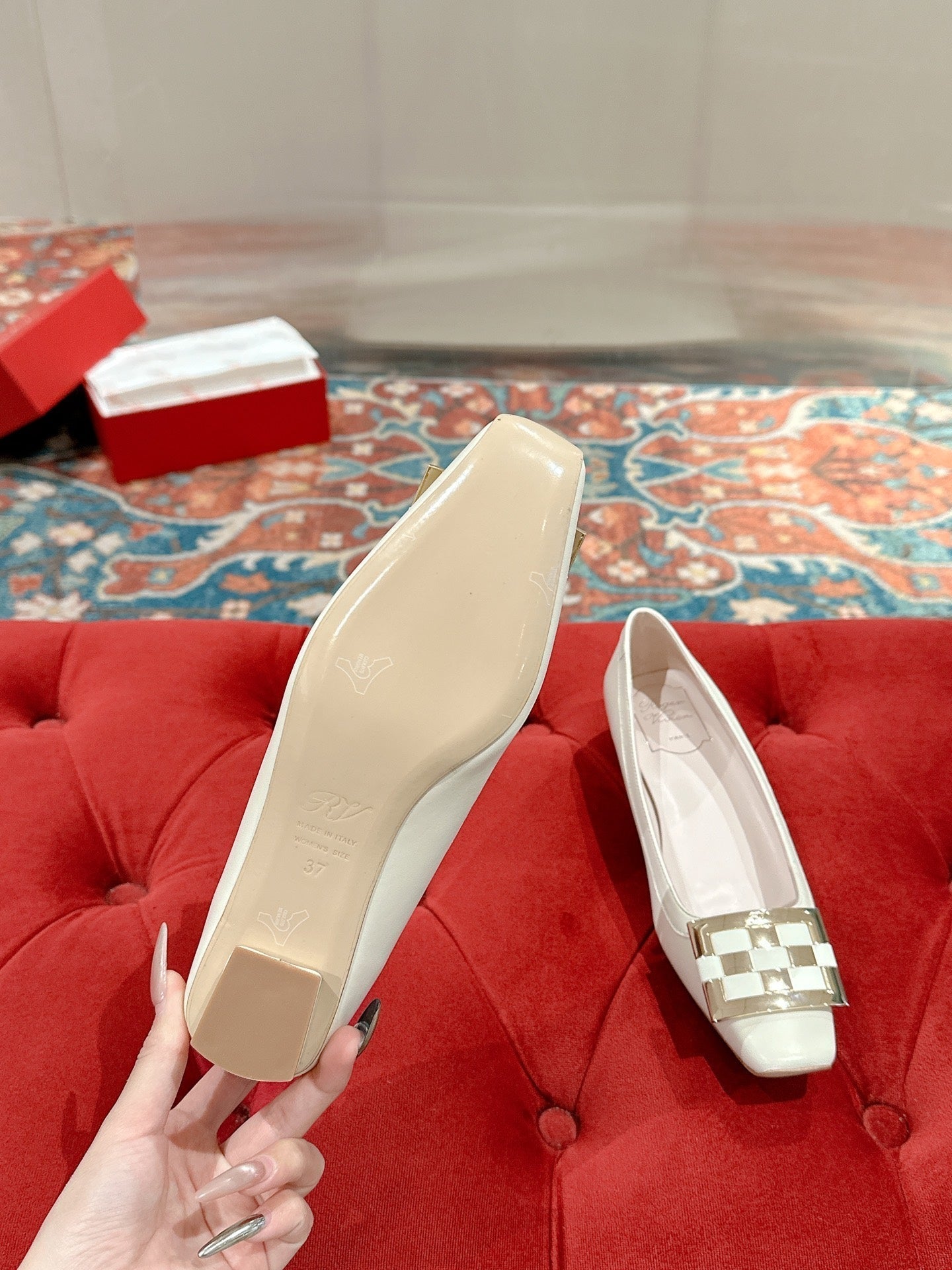 TROMPETTE BALLERINAS IN OFF WHITE SHINY CALFSKIN - 35
