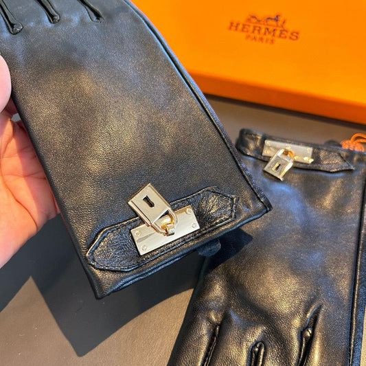 GLOVES WITH LOCK HARDWARE IN BLACK LAMBSKIN 463858 - M