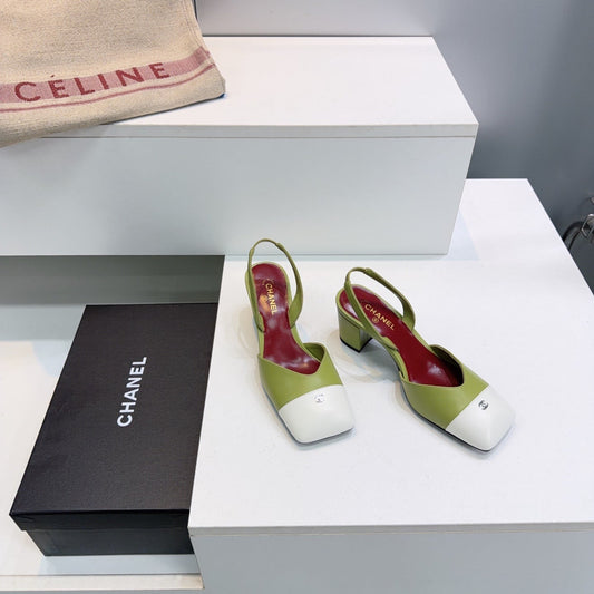 CHANEL 26S СЛІНГБЕКИ 55 ММ З ЗЕЛЕНОЇ ОВЕЧОЇ ШКІРИ З БІЛИМ НОСОМ
