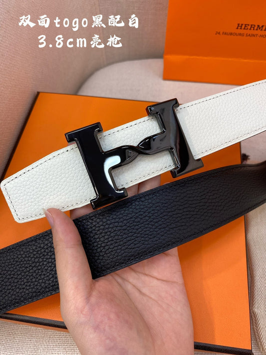 HM H BELT BUCKLE & REVERSIBLE BLACK AND WHITE LEATHER STRAP 38MM BLACK HARDWARE - 30