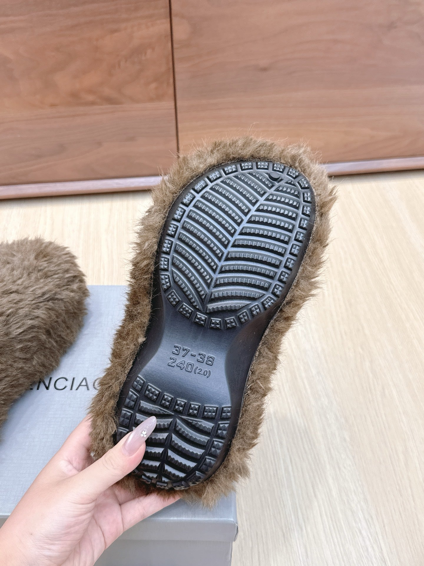 BALENCIAGA 25S MULES IN BROWN FAUX FUR - 35