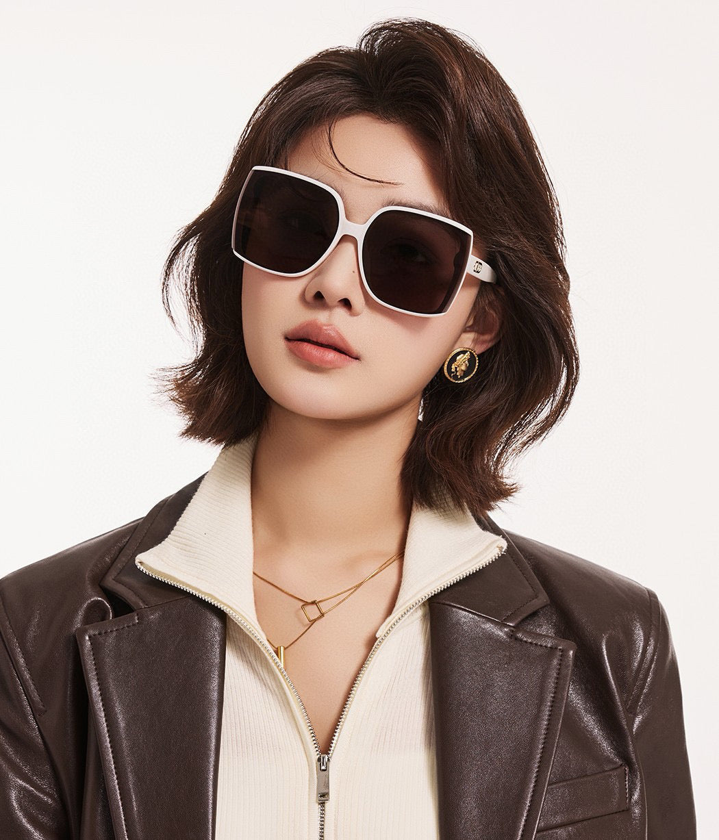 MONTAIGNE SUNGLASS CD3311 IN ACETATE - Black