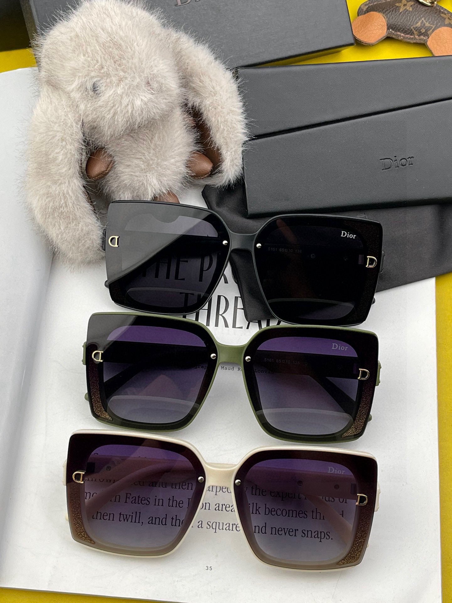 MONTAIGNE SUNGLASS CD1615 IN ACETATE - Black