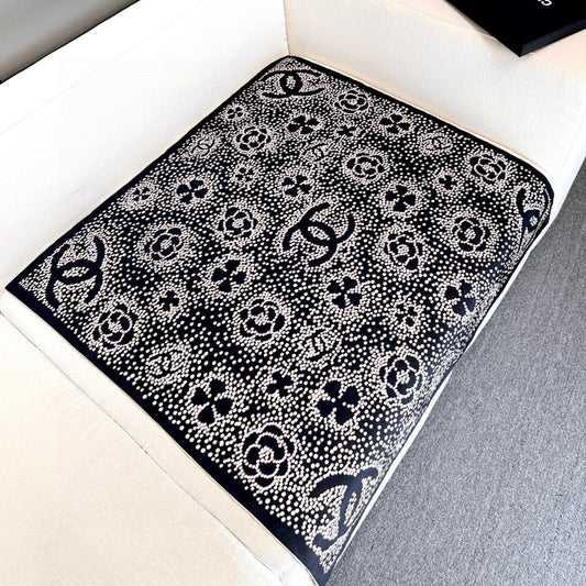 ХУСТКА CHANEL 25S 90 З ШОВКУ 724785