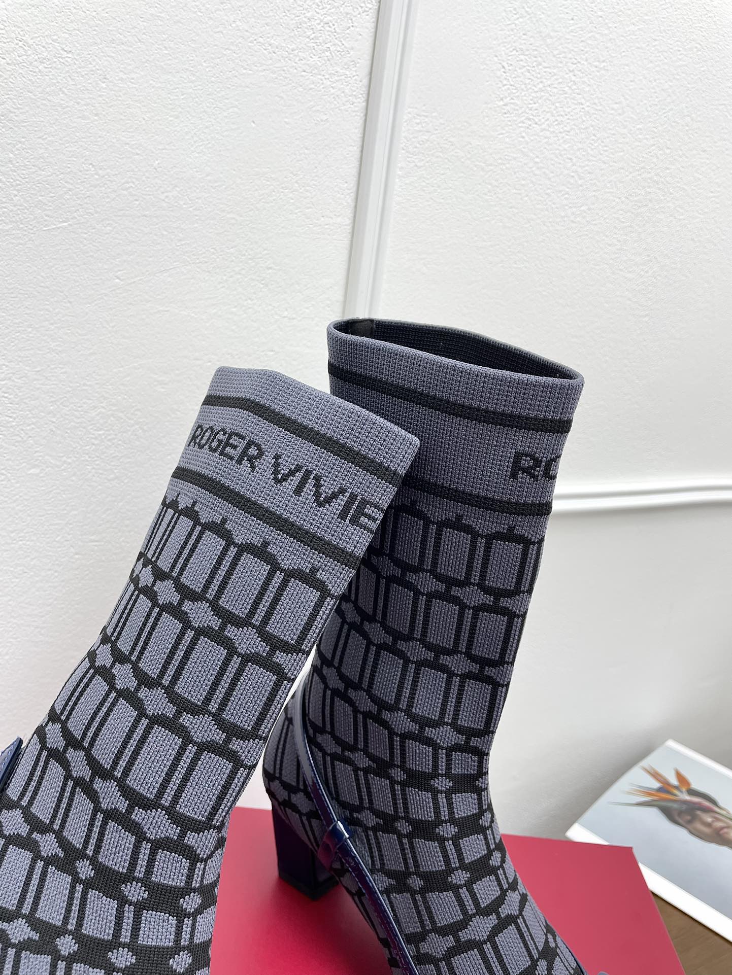 BELLE VIVIER SOCK LACQUERED BUCKLE ANKLE BOOTS IN NAVY BLUE CALFSKIN AND TECHNICAL FABRIC - 35